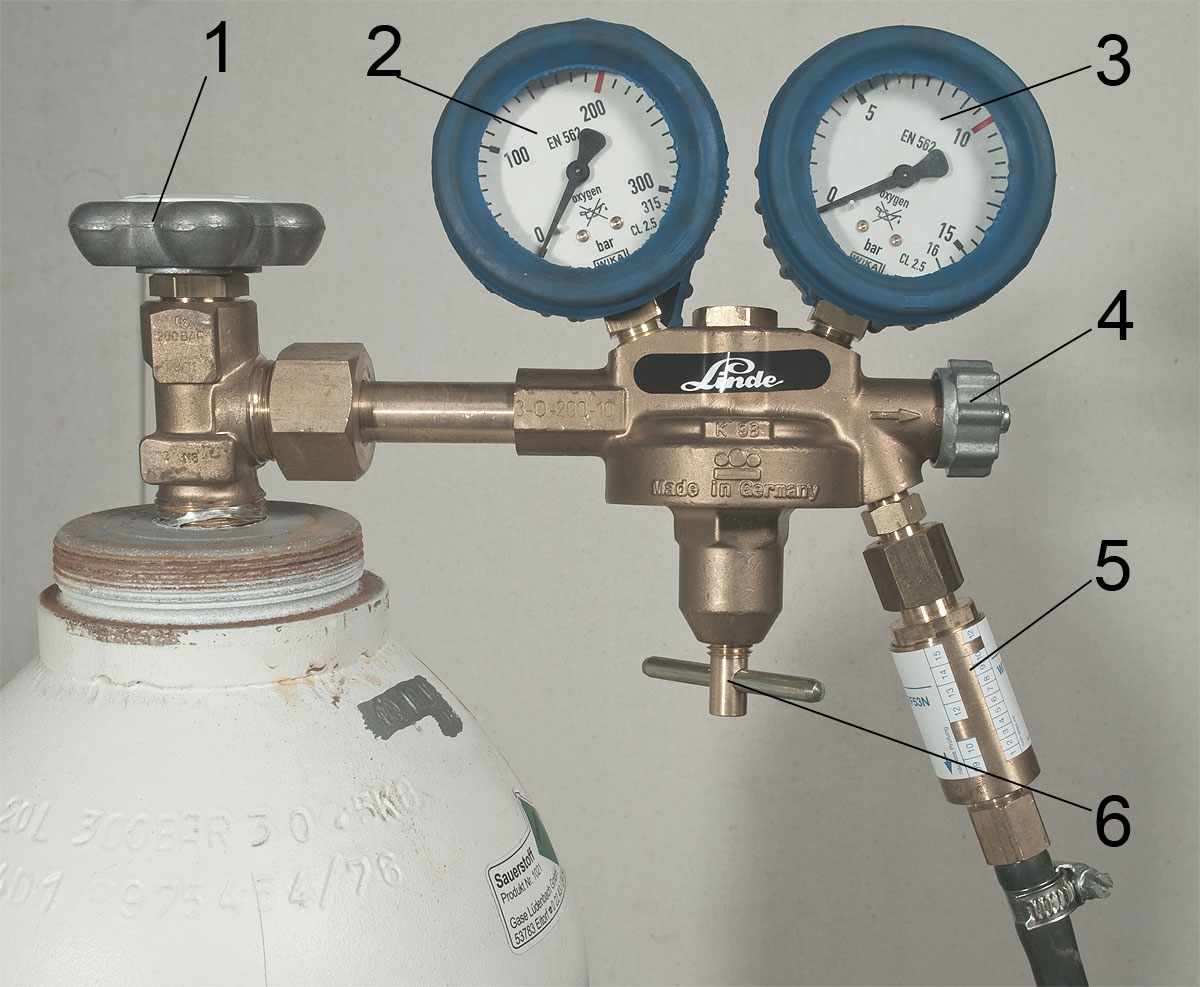 Sauerstoff-Druckminderer-Armatur mit allen Deteils